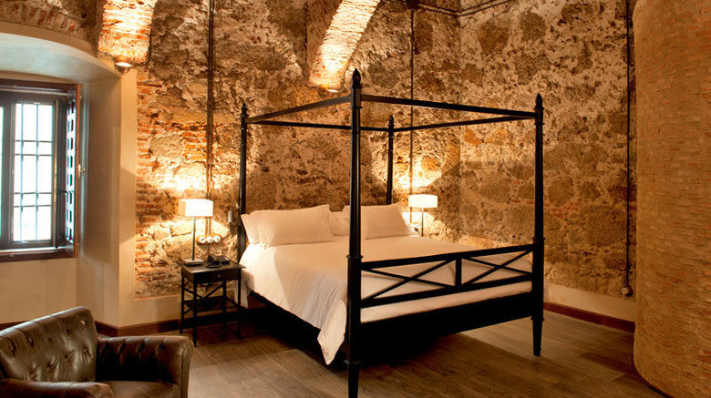 <b>Hotel Palacio Carvajal Giron Suite</b>. Images powered by <a href="https://www.leonardoworldwide.com/" title="Leonardo Worldwide" target="_blank">Leonardo</a>.