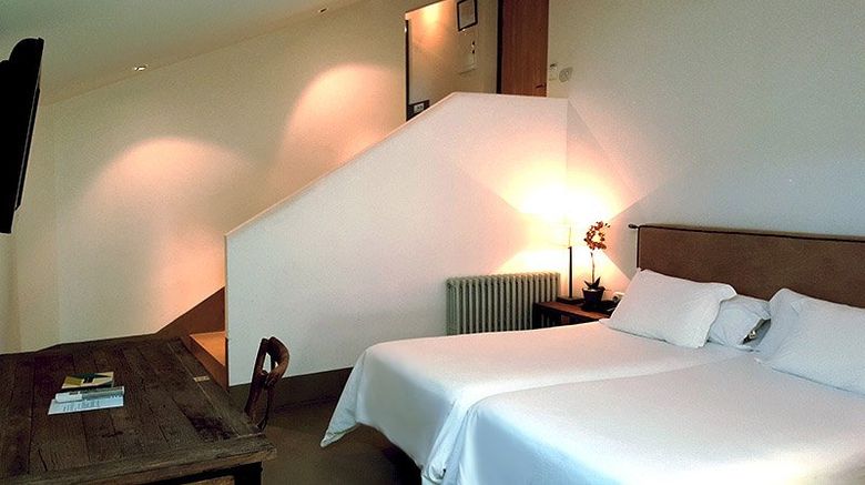 <b>Hotel Palacio Carvajal Giron Room</b>. Images powered by <a href="https://www.leonardoworldwide.com/" title="Leonardo Worldwide" target="_blank">Leonardo</a>.