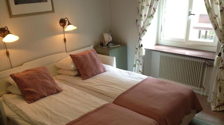 <b>Centric Hotel Room</b>. Images powered by <a href="https://www.leonardoworldwide.com/" title="Leonardo Worldwide" target="_blank">Leonardo</a>.