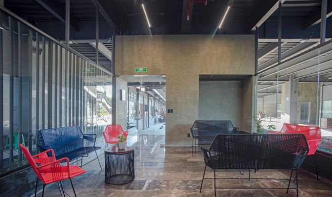 Candlewood Suites Guadalajara Galerias Exterior