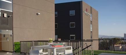Candlewood Suites Guadalajara Galerias Exterior