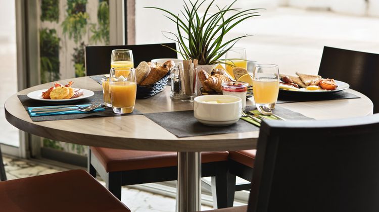 Holiday Inn Toulon - City Centre Restaurant