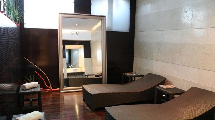 Levante Parliament Spa