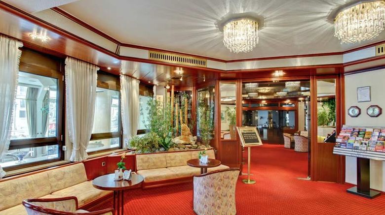 <b>Hotel Senator Hamburg Lobby</b>. Images powered by <a href="https://www.leonardoworldwide.com/" title="Leonardo Worldwide" target="_blank">Leonardo</a>.