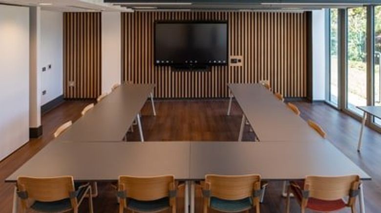<b>Elite Athlete Centre and Hotel Meeting</b>. Images powered by <a href="https://www.leonardoworldwide.com/" title="Leonardo Worldwide" target="_blank">Leonardo</a>.