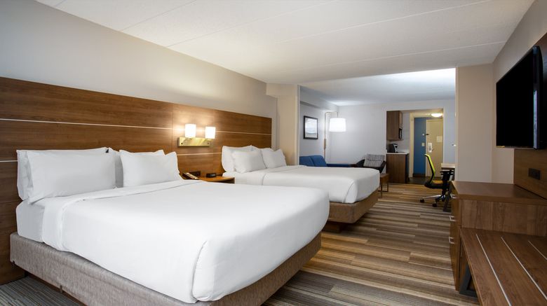 <b>Holiday Inn Express & Suites Room</b>. Images powered by <a href="https://www.leonardoworldwide.com/" title="Leonardo Worldwide" target="_blank">Leonardo</a>.