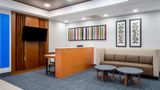 Holiday Inn Express & Suites Lobby