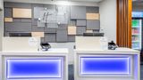 Holiday Inn Express & Suites Lobby