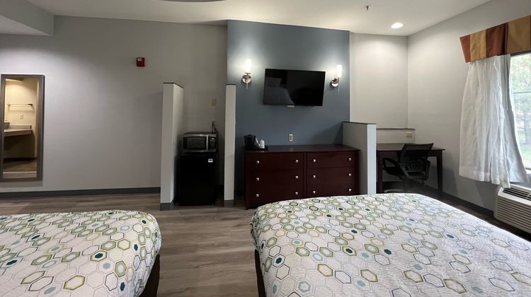 Hometowne Studios & Suites Washington Room