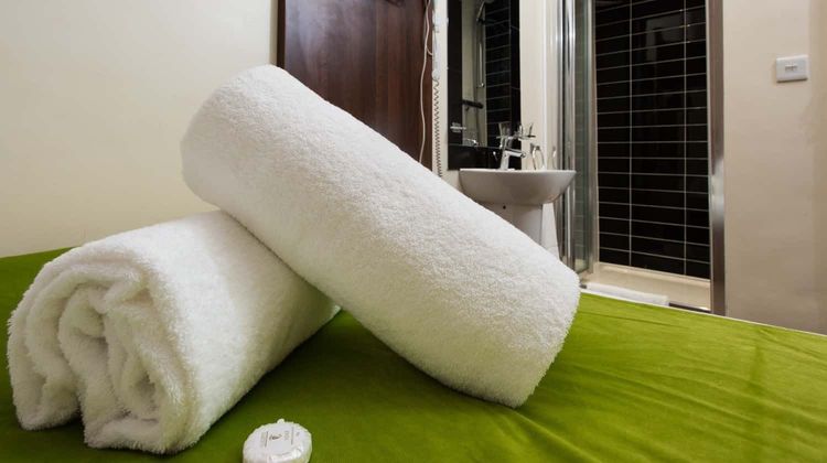 Marble Arch Inn Room