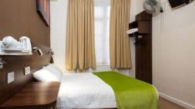Marble Arch Inn Room
