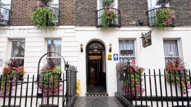 Marble Arch Inn Exterior
