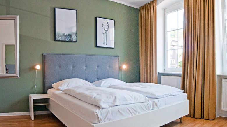 <b>Hotel Deutscher Kaiser Room</b>. Images powered by <a href="https://www.leonardoworldwide.com/" title="Leonardo Worldwide" target="_blank">Leonardo</a>.