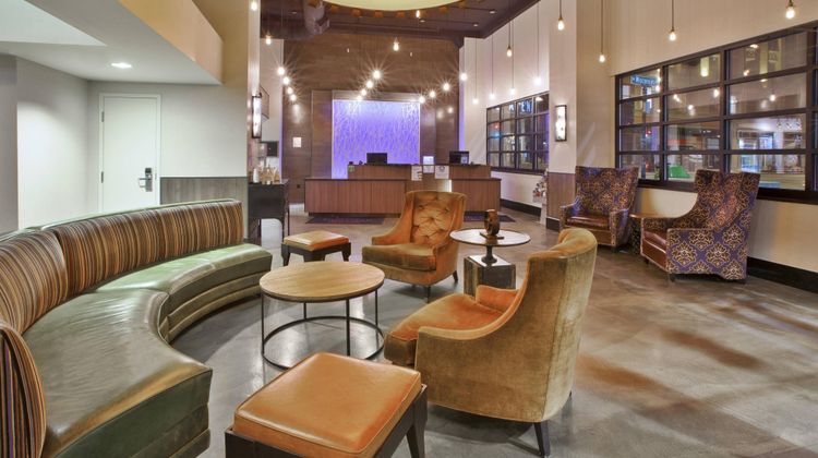 Fairfield Inn & Stes Milwaukee Downtown Lobby