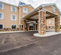 Cobblestone Hotel & Suites Orrville Exterior