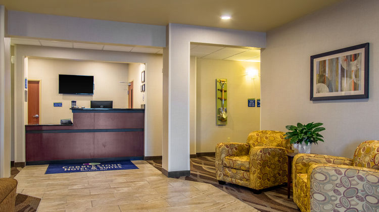 Cobblestone Hotel & Suites Orrville Lobby