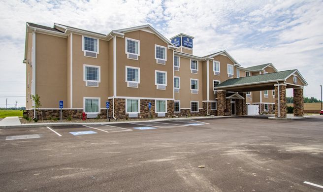 Cobblestone Hotel & Suites Orrville Exterior