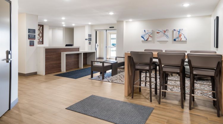 Candlewood Suites Lake Charles-Sulphur Lobby