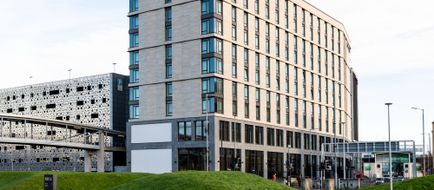 Courtyard Glasgow SEC Exterior