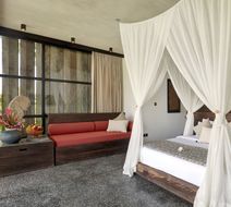 Maua Nusa Penida Bali Room