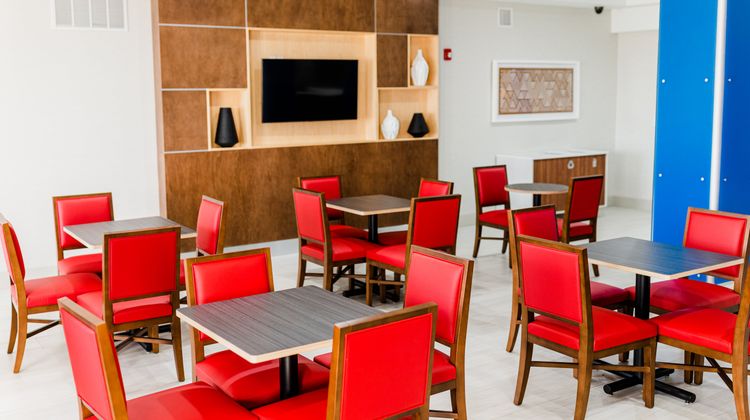 Holiday Inn Express & Suites Andalusia Restaurant
