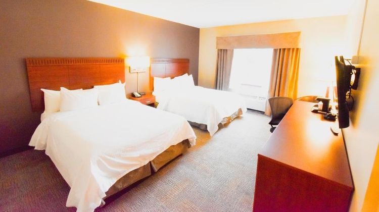 Canad Inns Garden City Room