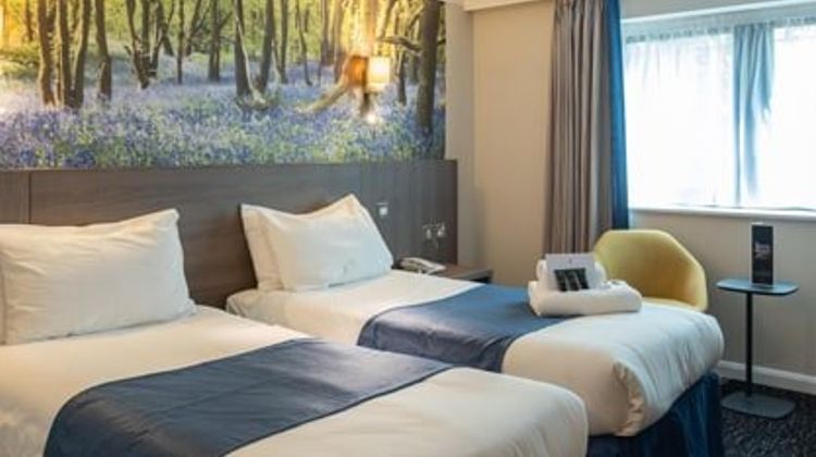 Burleigh Court Hotel & Conference Ctr Room