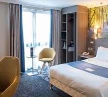 Burleigh Court Hotel Room