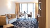 <b>Burleigh Court Hotel Suite</b>. Images powered by <a href="https://www.leonardoworldwide.com/" title="Leonardo Worldwide" target="_blank">Leonardo</a>.
