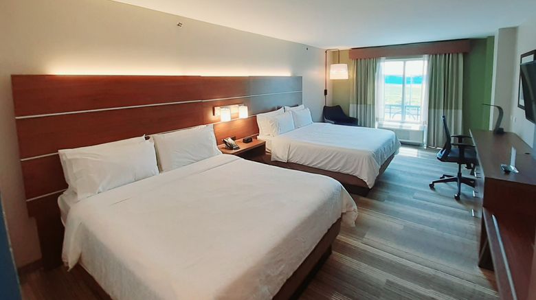 <b>Holiday Inn Express Hotel & Suites Room</b>. Images powered by <a href="https://www.leonardoworldwide.com/" title="Leonardo Worldwide" target="_blank">Leonardo</a>.
