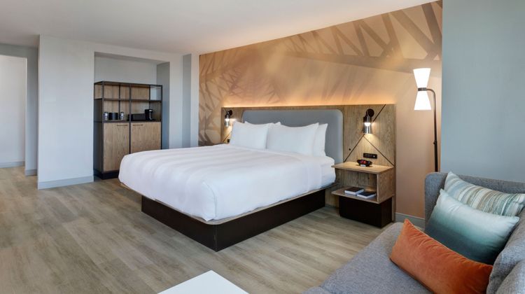 Houston Marriott North Room