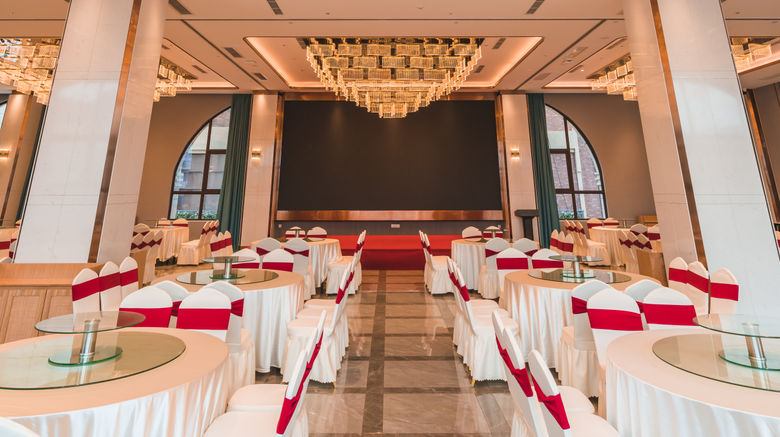 <b>Holiday Inn Express Pengzhou Downtown Restaurant</b>. Images powered by <a href="https://www.leonardoworldwide.com/" title="Leonardo Worldwide" target="_blank">Leonardo</a>.