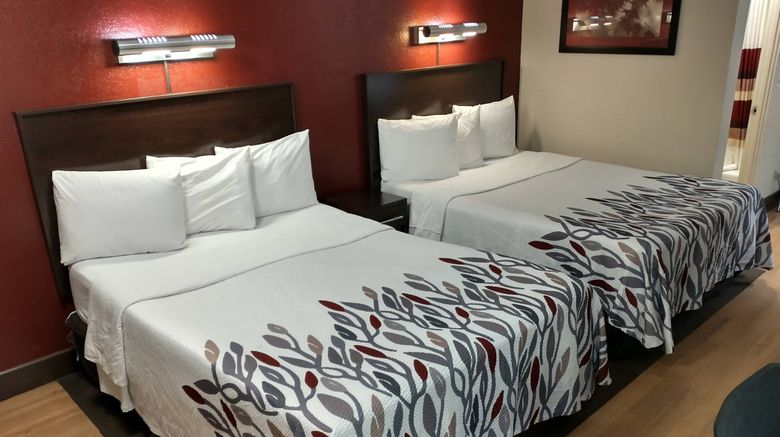 <b>Red Roof Inn Santa Ana Room</b>. Images powered by <a href="https://www.leonardoworldwide.com/" title="Leonardo Worldwide" target="_blank">Leonardo</a>.
