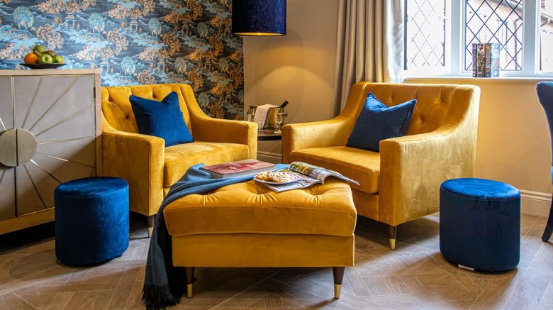 <b>Great Fosters Suite</b>. Images powered by <a href="https://www.leonardoworldwide.com/" title="Leonardo Worldwide" target="_blank">Leonardo</a>.