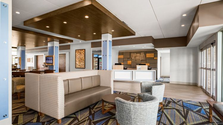 Holiday Inn Express & Suites Sanford Lobby