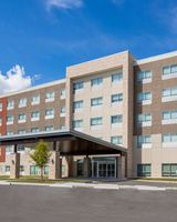 Holiday Inn Express & Suites Sanford