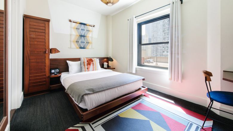 <b>Freehand Chicago Room</b>. Images powered by <a href="https://www.leonardoworldwide.com/" title="Leonardo Worldwide" target="_blank">Leonardo</a>.