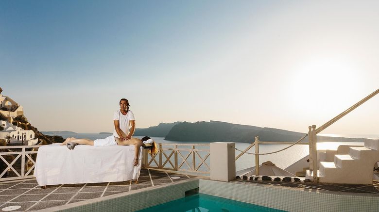 <b>Oia Mare Villas Recreation</b>. Images powered by <a href="https://www.leonardoworldwide.com/" title="Leonardo Worldwide" target="_blank">Leonardo</a>.