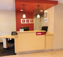 TownePlace Suites Republic Arpt Long Isl Lobby