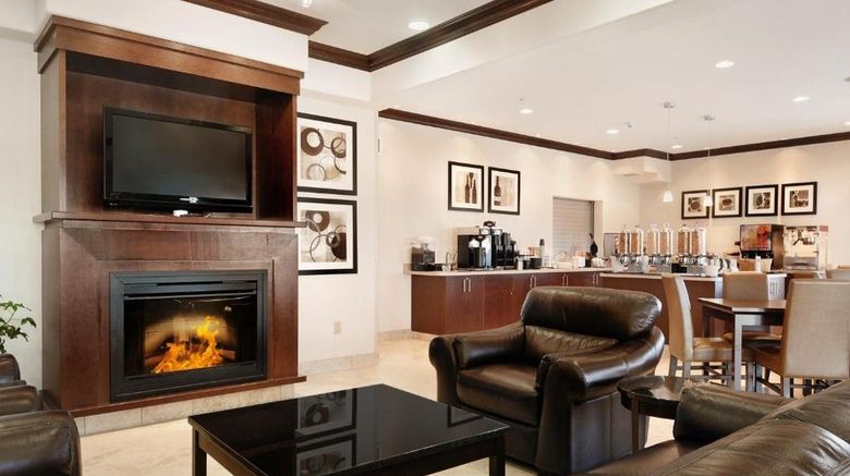 <b>Canalta Tisdale Lobby</b>. Images powered by <a href="https://www.leonardoworldwide.com/" title="Leonardo Worldwide" target="_blank">Leonardo</a>.