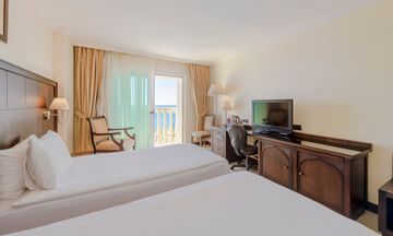 Crowne Plaza Hotel Antalya