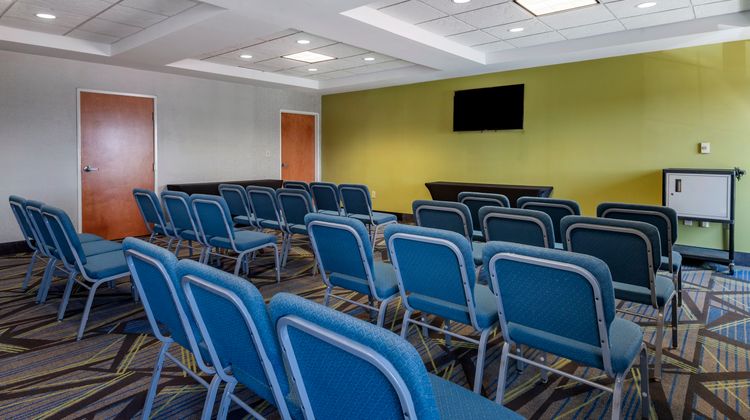 Holiday Inn Express Charlotte West Meeting