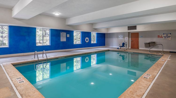 Holiday Inn Express Charlotte West Pool