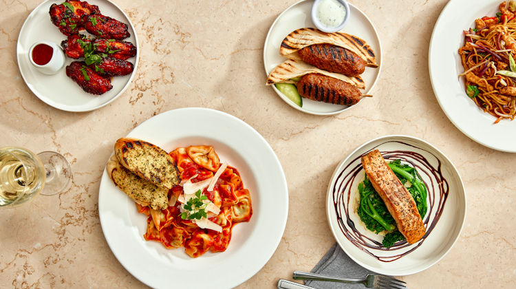 Holiday Inn Express London-Stratford Restaurant