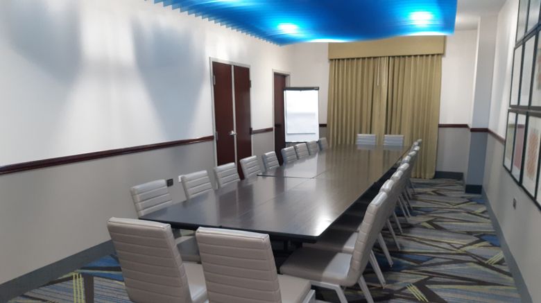 <b>Holiday Inn Express Hotel & Suites Meeting</b>. Images powered by <a href="https://www.leonardoworldwide.com/" title="Leonardo Worldwide" target="_blank">Leonardo</a>.