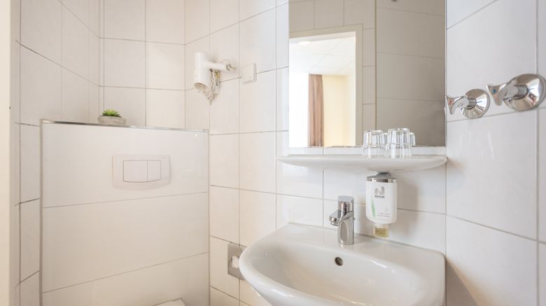 <b>Hotel Hamburg Novum Gmbh Room</b>. Images powered by <a href="https://www.leonardoworldwide.com/" title="Leonardo Worldwide" target="_blank">Leonardo</a>.