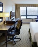 Greenwood Hotel & Suites