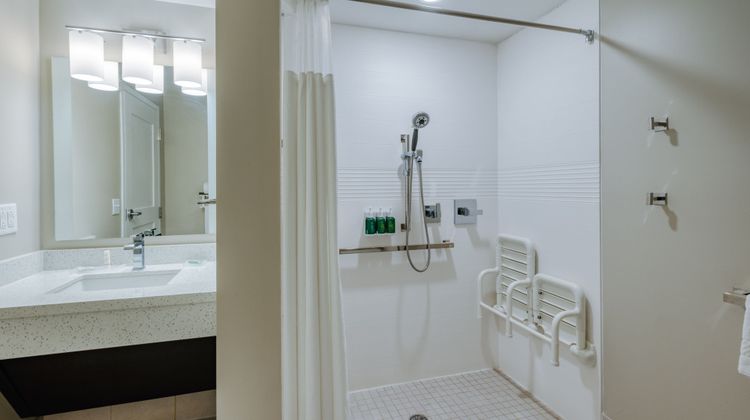 TownePlace Suites Indianapolis Airport Room