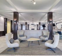 Holiday Inn Hotel & Suites Madison West Lobby