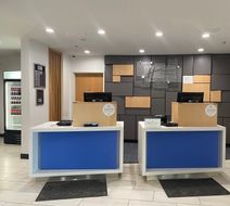 Holiday Inn Express Hotel & Suites Lobby